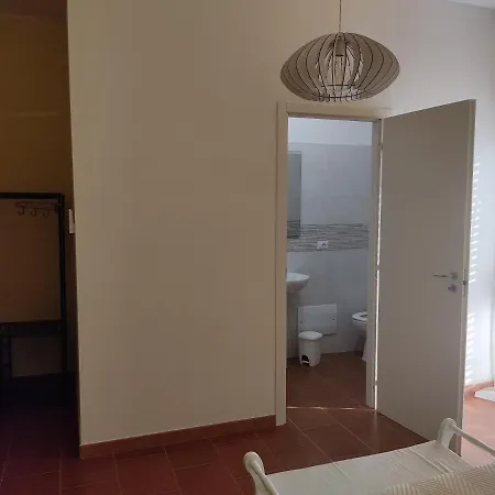 Domo Is Domus Guest house